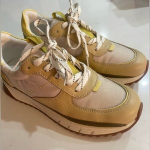 Stylish Women's Sneakers in Yellow and White